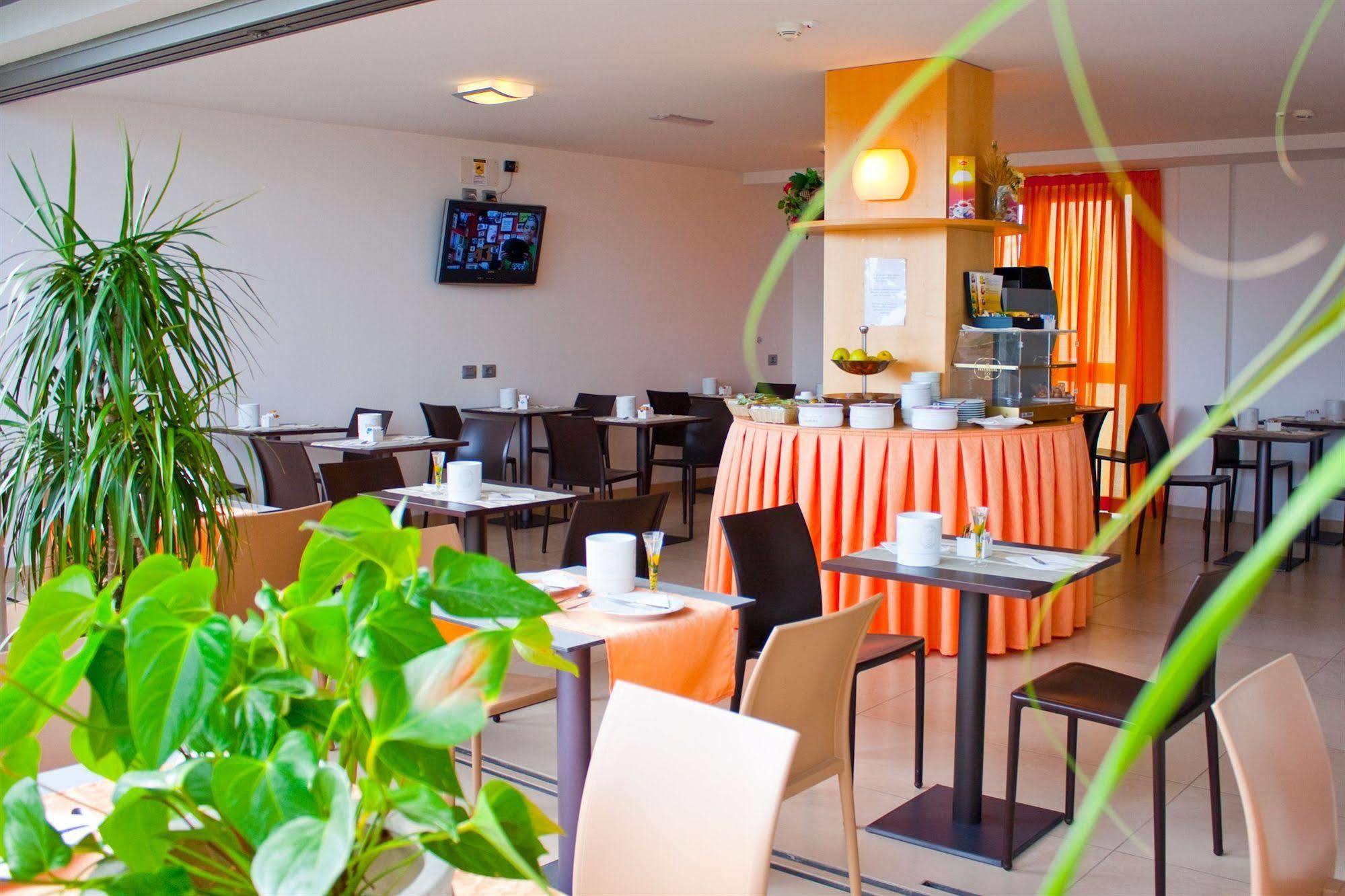 Hotel Pasha Lignano Sabbiadoro Extérieur photo